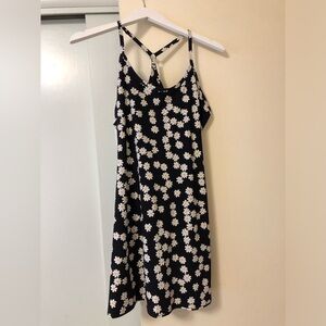 NWT Outdoor voices exercise dress in daisy chain